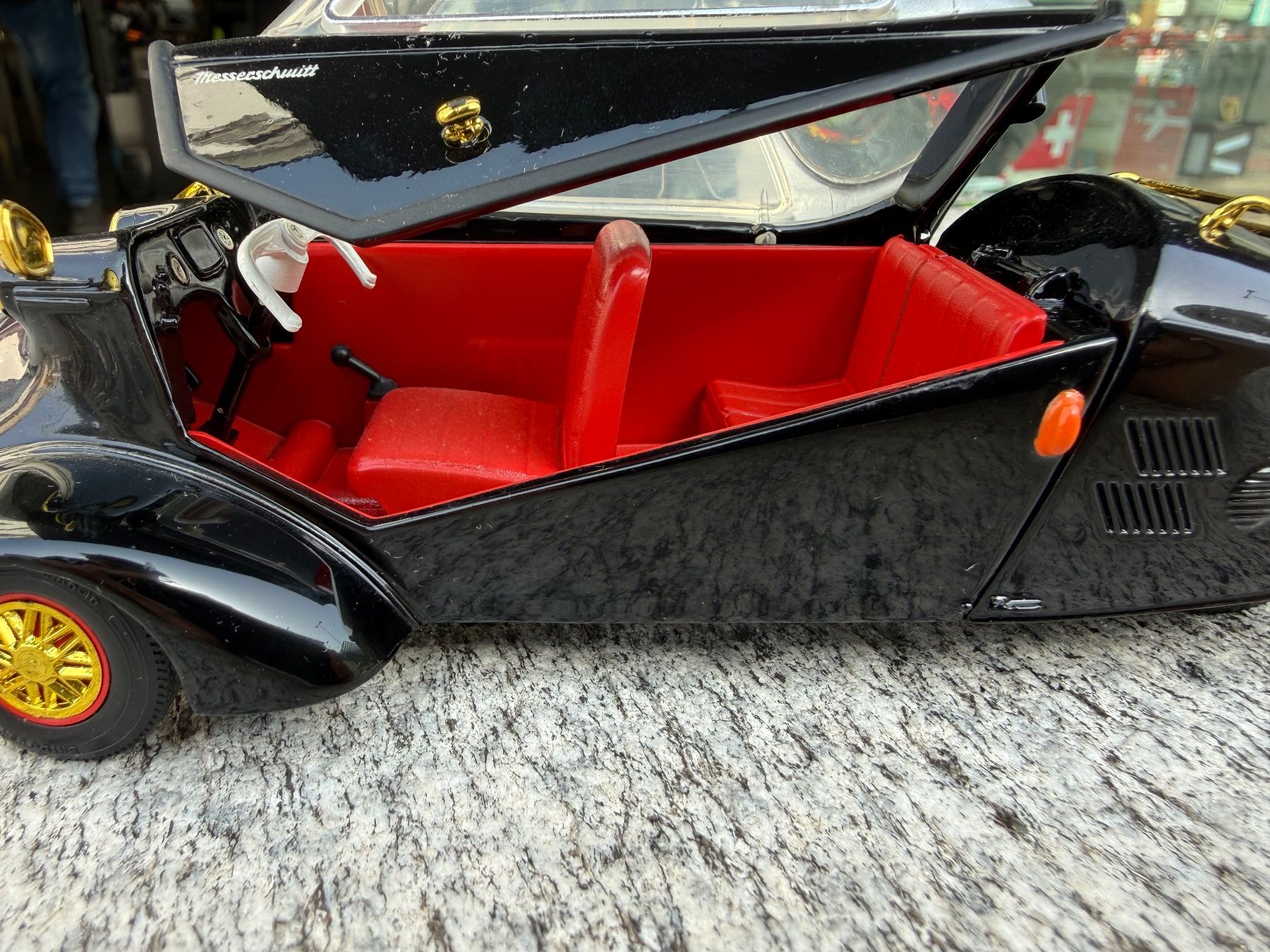 Revell Modellini d'auto: Revell Messerschmitt KR200 1:18 – Usato da Chiasso venduto da Carrara-Modellismo 8
