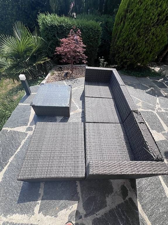 Sedie a sdraio: Rattan Lounge inkl. Salontisch – Usato da Oberägeri venduto da Tessa0611