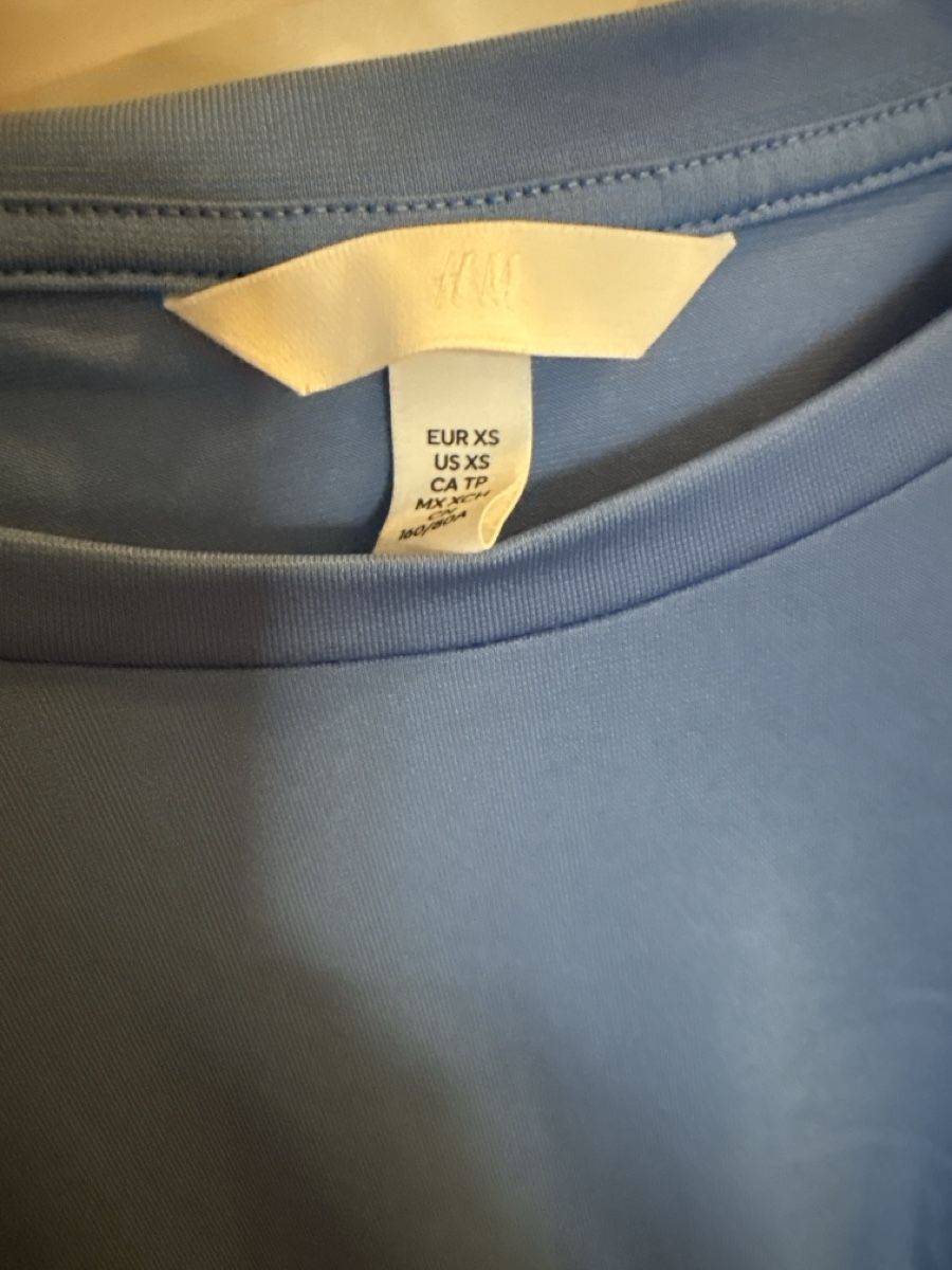 Tops: H&M Top manches longues – Gebraucht aus Genève von pet_sh52 2
