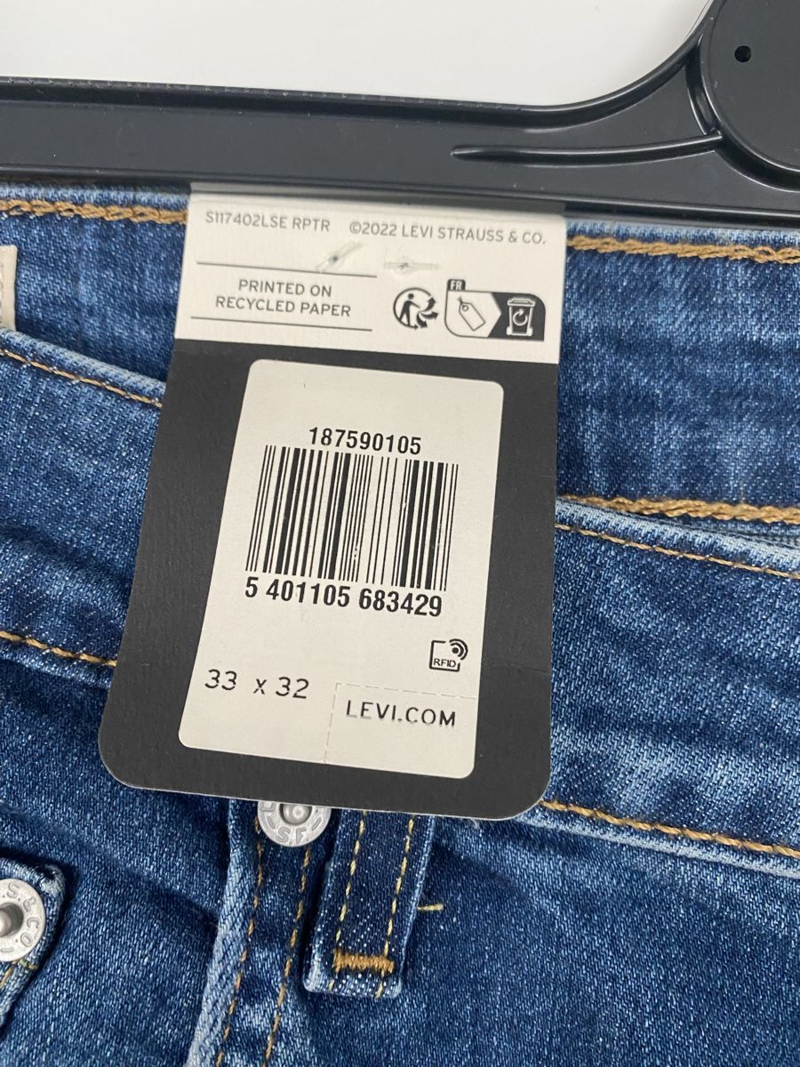 Levi's Jeans: Levi's 725 High Rise Bootcut, taille 33x32, neuf – Nuovo e nell'imballaggio originale da Lausanne venduto da Vracorama 4