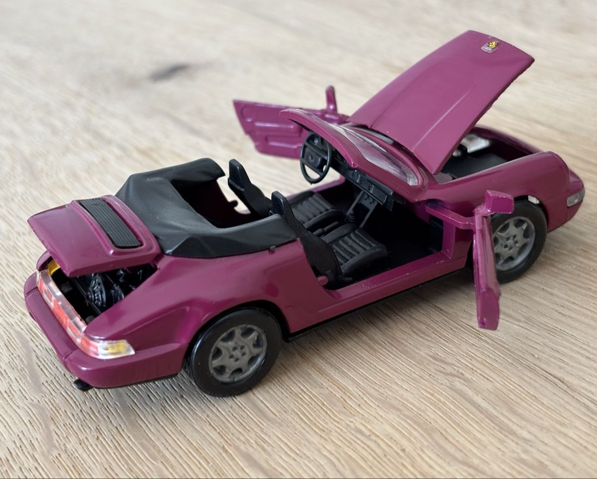 Porsche Modellautos: 1 Porsche 911 Cabriolet**1:43**NZG** – Gebraucht aus Volketswil von Car6 6
