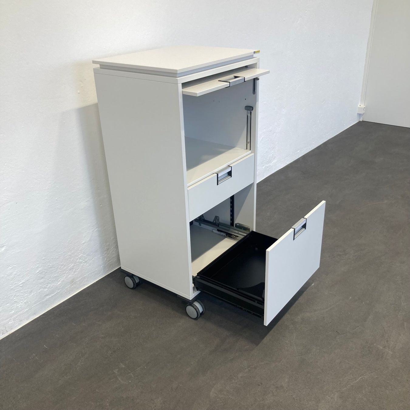 Banconi: Steelcase Moby Roll-Caddy - Weiss - mit A4 Schublade - mit – Usato da Schönenwerd venduto da mcofficeshop 3