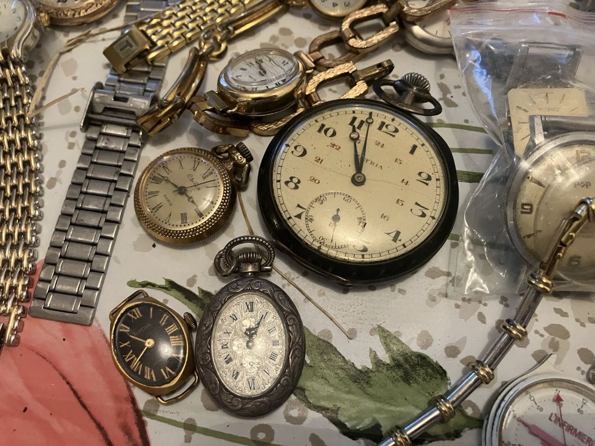 Uhren: Lot de montres  – Defekt aus Fribourg von Snoopy-Mousi 7