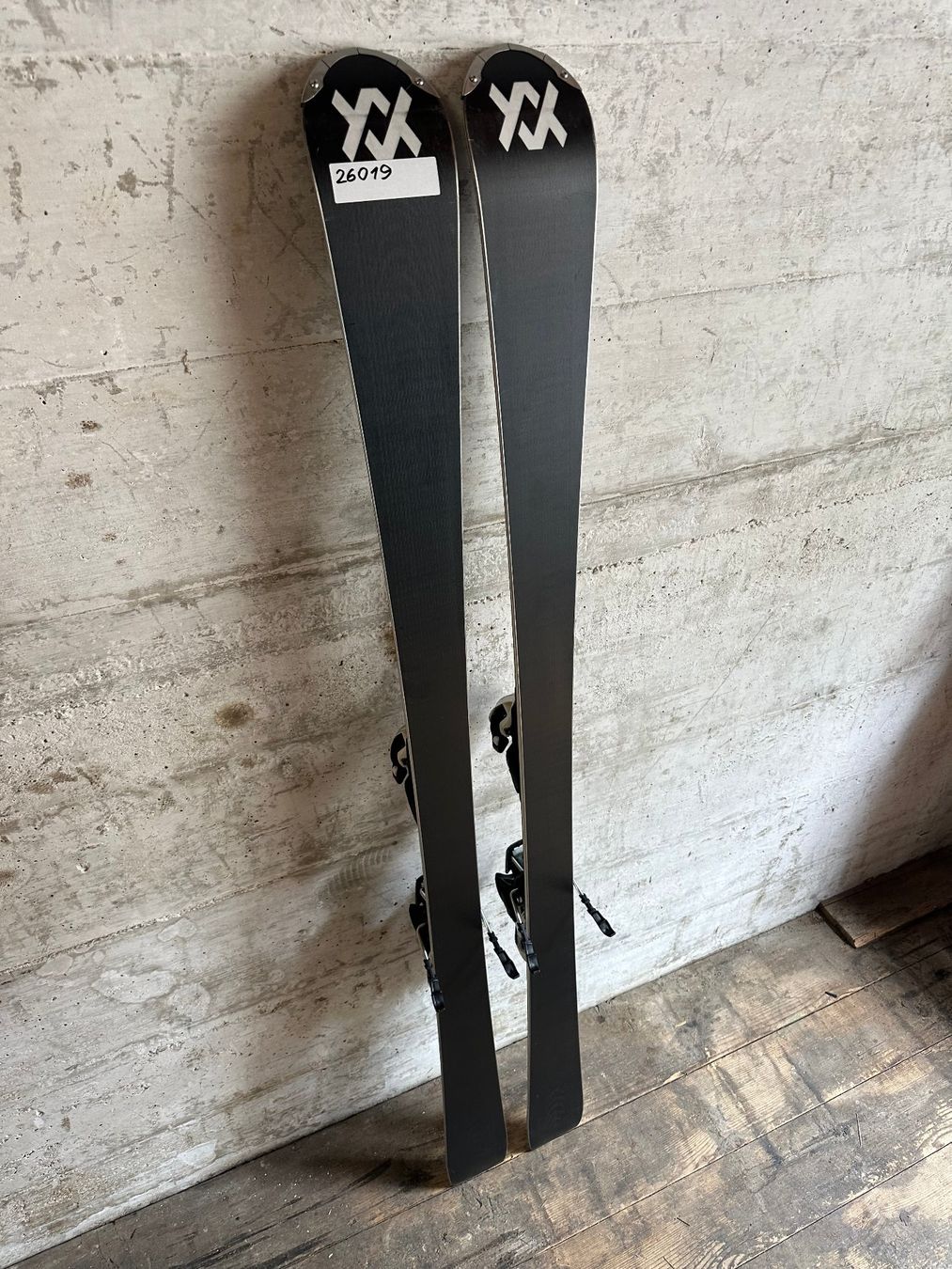 Völkl Sci: Völkl Flair SC Carbon Ski 150CM – Usato da Emmenbrücke venduto da karkarkar 5