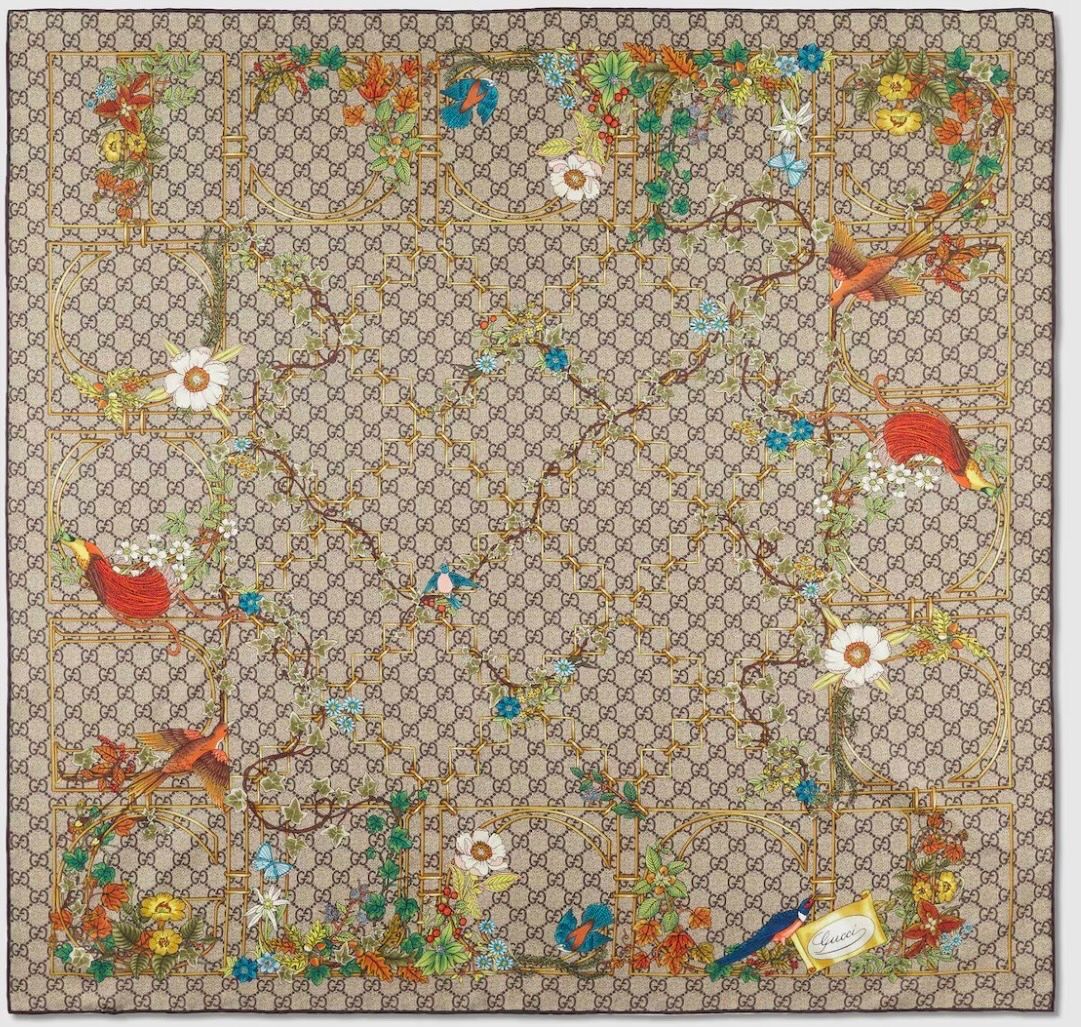 Gucci Foulard & Sciarpe: Gucci Seidentuch mit Blumenmuster, neu! – Nuovo (secondo la descrizione) da Zürich venduto da Elizabeth_2652