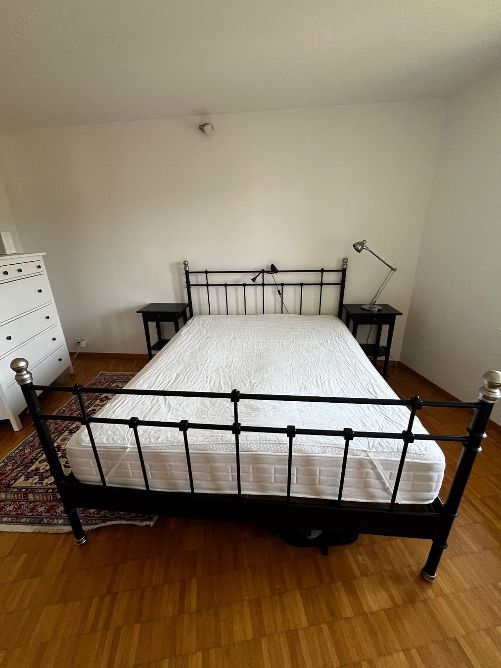 Ikea Lits: Bedframe 160x200 + base + mattress – D'occasion à Zollikon par RimBen 1