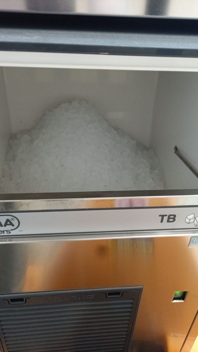 Elettrodomestici da cucina: BREMA Eismaschine Mod.TB 551 A BJ2016 – Usato da Dittingen venduto da Cervolino77 1
