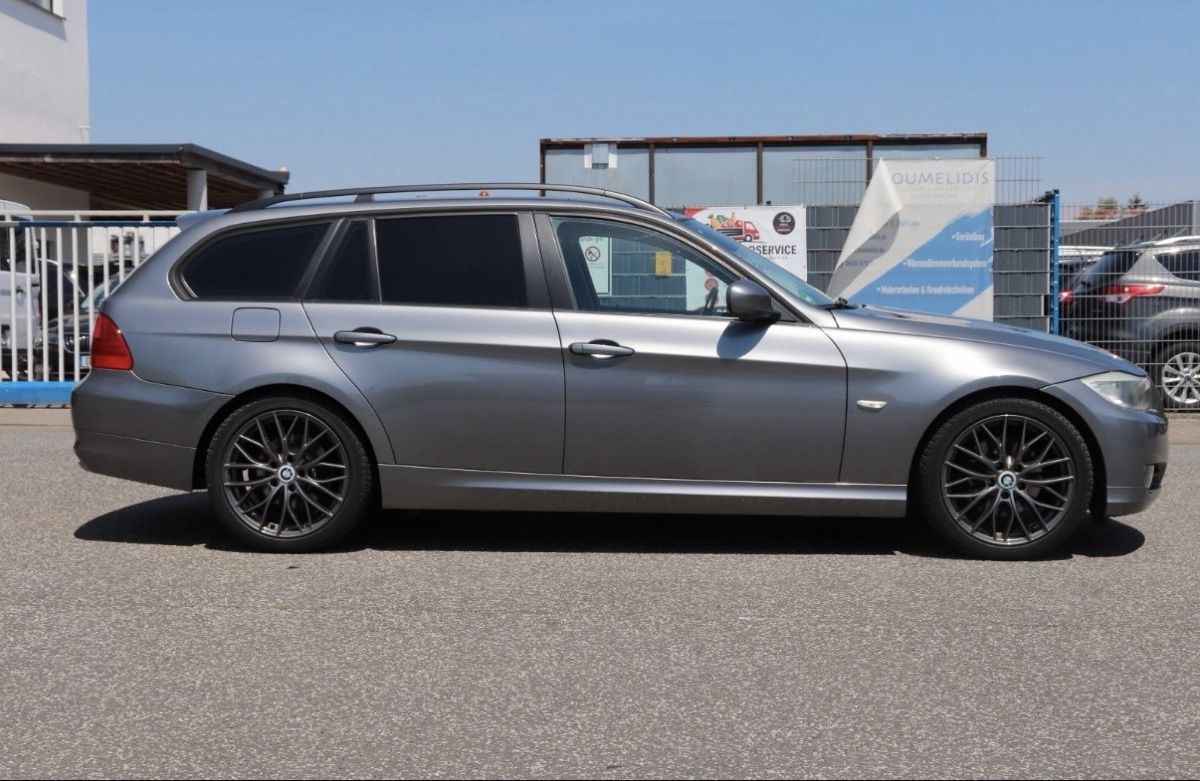 BMW Autos: BMW 320i Touring – Gebraucht aus Ellikon a d Thur von Nur_k77 7