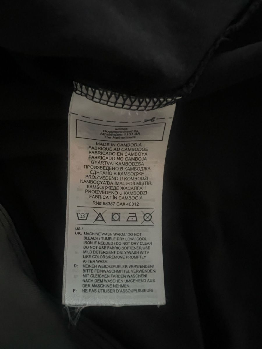 Adidas Top: Adidas Body – Nuovo (secondo la descrizione) da Wallisellen venduto da SKO96 3