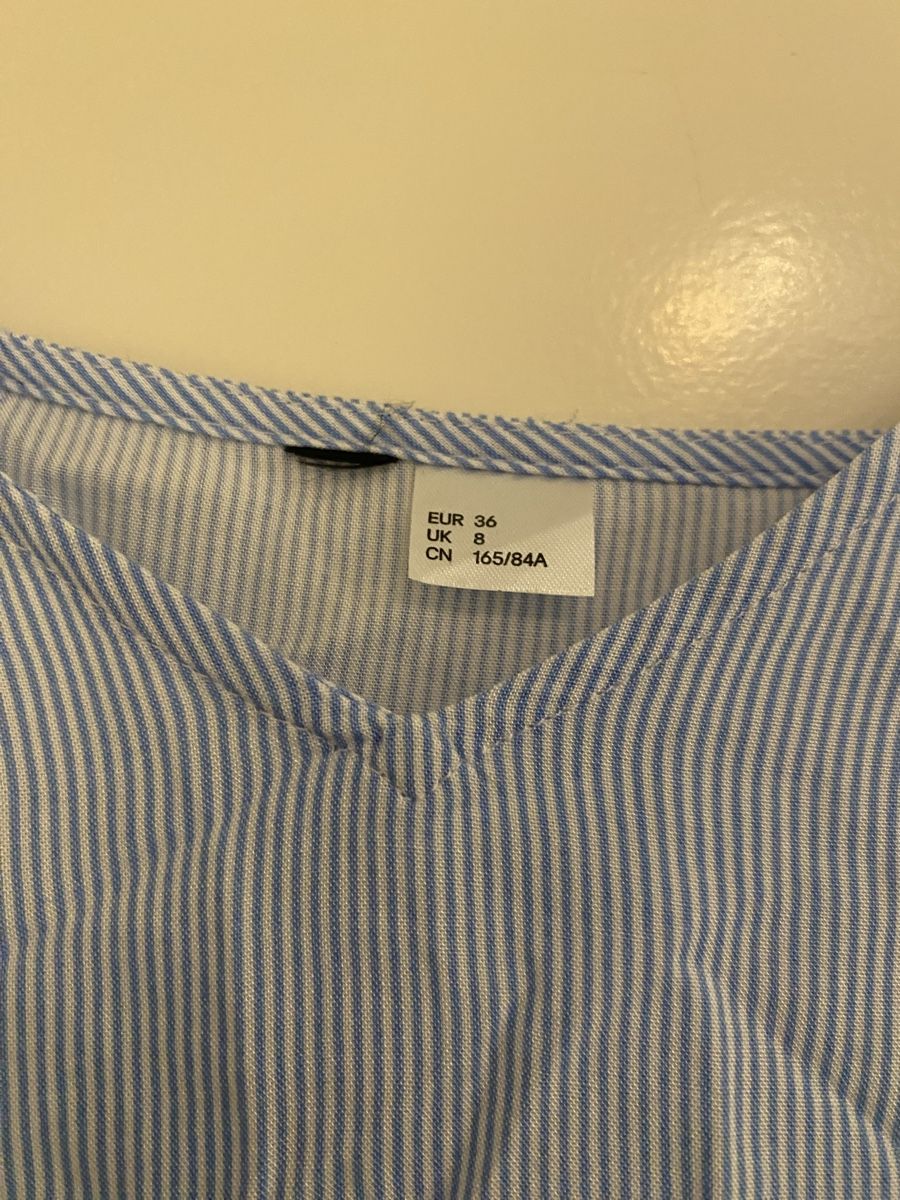 Tops: Spaghetti-Träger Top, Grösse 36, hellblau-weiss gestreift – Gebraucht aus Hünenberg See von lar_9zjk 1