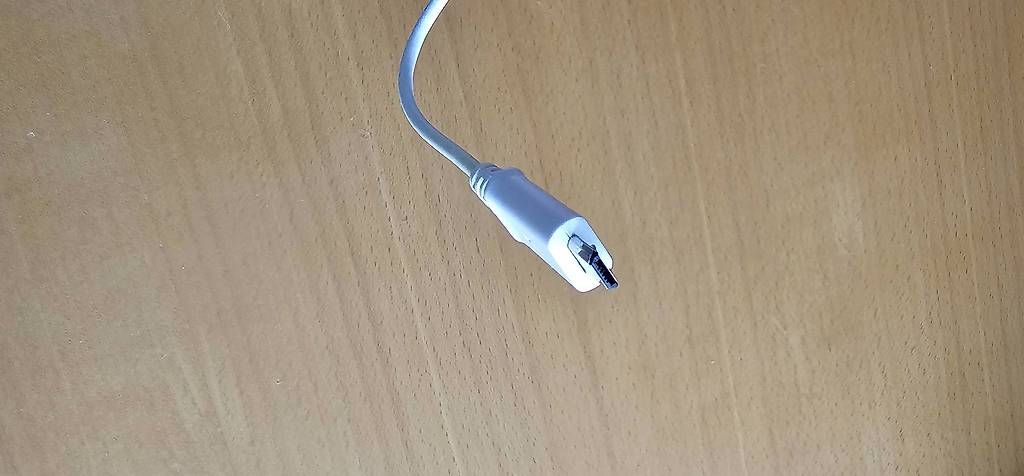 Chargements: Chargeur Samsung micro USB – D'occasion à Meyrin par April73 4