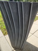 Garten Pflanzgefässe und Sockel Set gebraucht