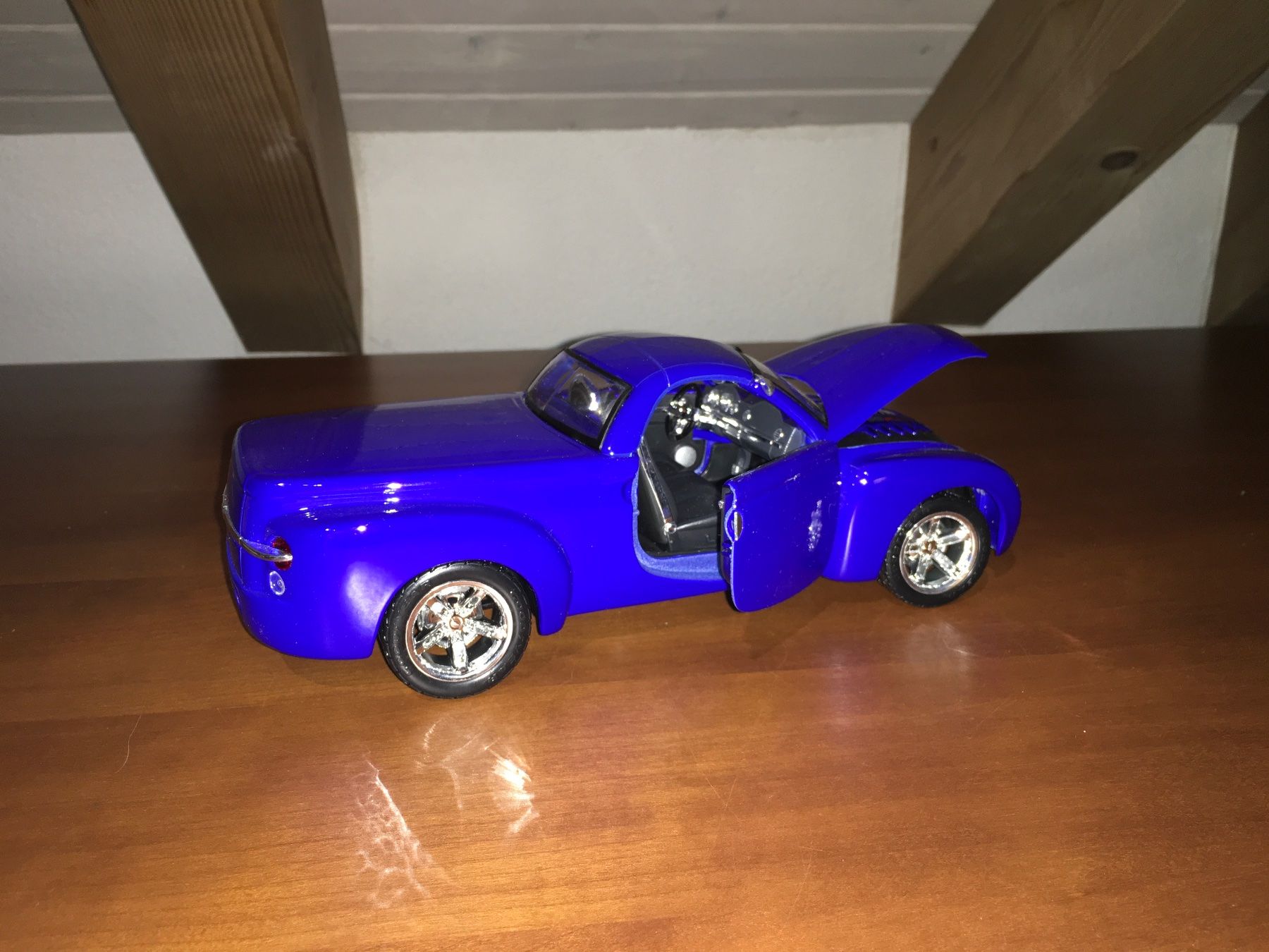 Chevrolet Modellini d'auto: Chevrolet SSR 1/18 – Usato da Wohlen AG venduto da PrivatSammlung 2