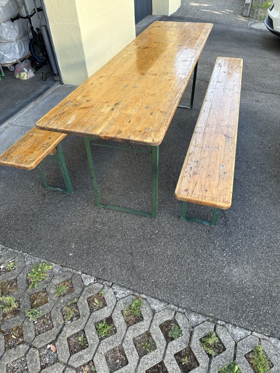 Set de table et chaises: Festbankgarnitur 60cm – D'occasion à Effretikon par a.husejni01
