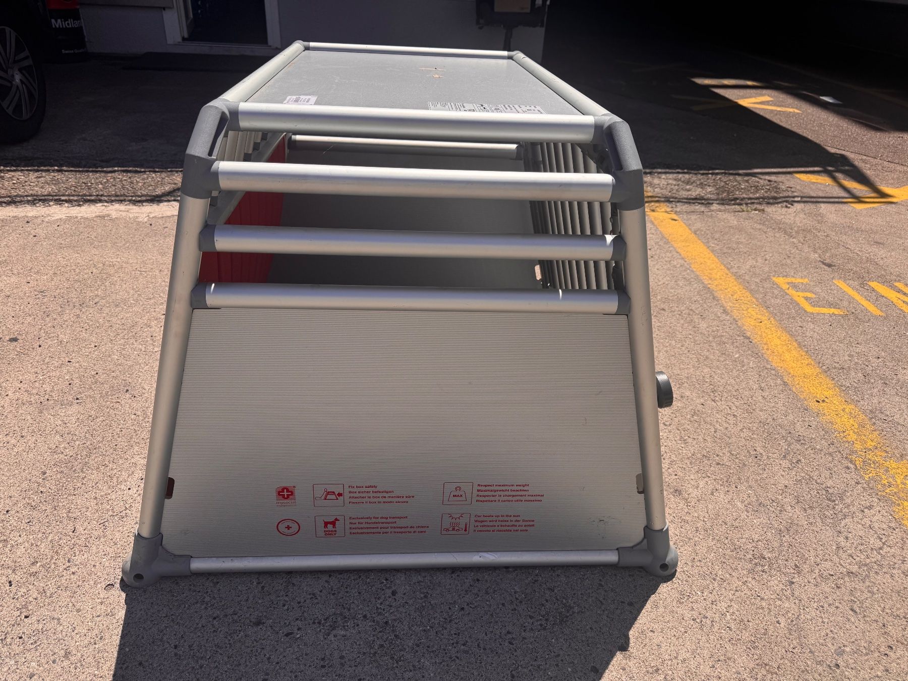 Cages, transport & sécurité: Hundebox Grösse M – D'occasion à Zürich par Becklv 1