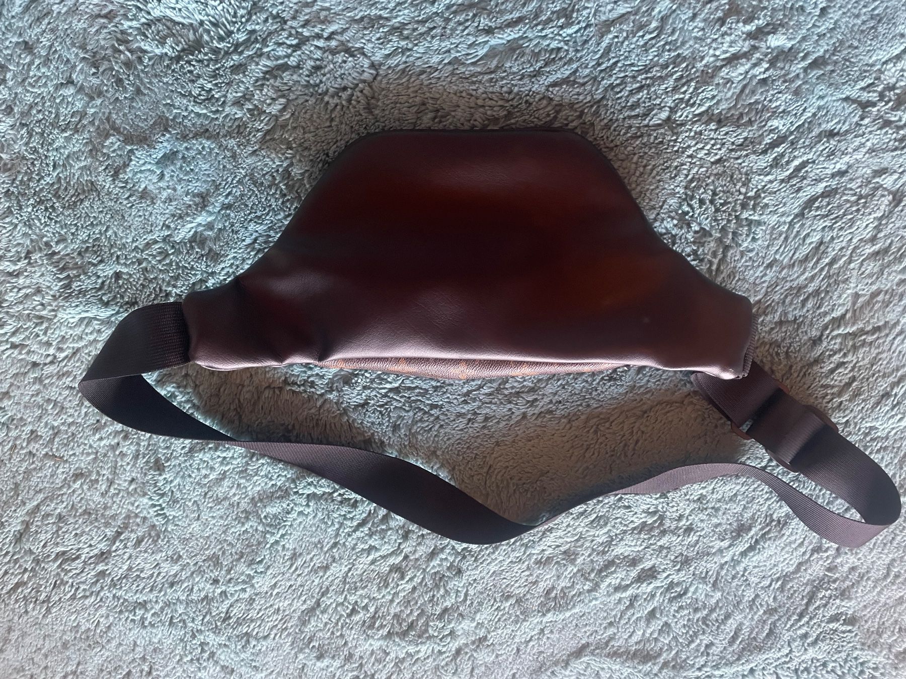Louis Vuitton Taschen: Sacoche Louis Vuitton – Gebraucht aus Monts-de-Corsier von mol_tf27 3