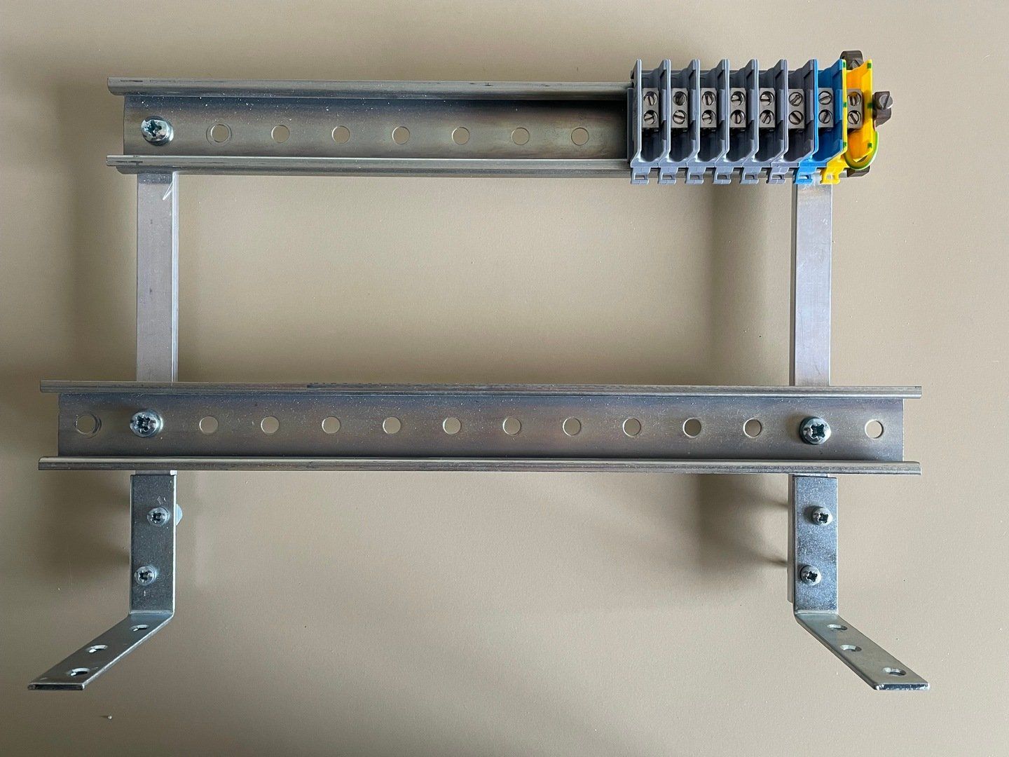 Siemens Radiatori: Régulateur de chauffage Siemens  Synco RMH760 complet – Usato da Tramelan venduto da JeanChris70 9