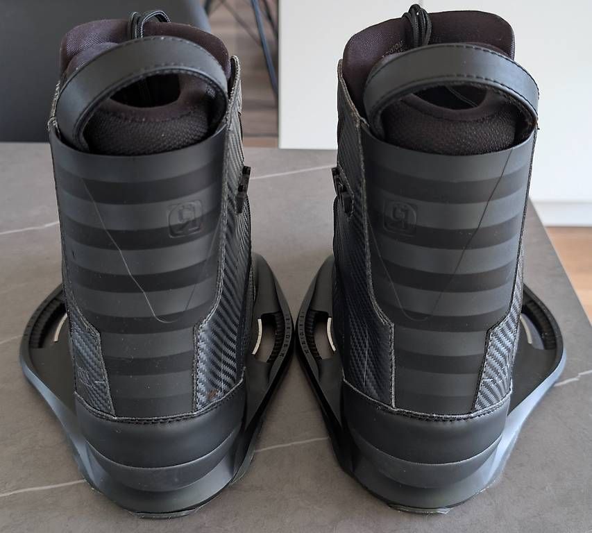 Ronix Tavole da surf e di nuoto: Ronix Parks Wakeboard / Kiteboard Boots Grösse 42 – Usato da Kriens venduto da Sir_ill 2