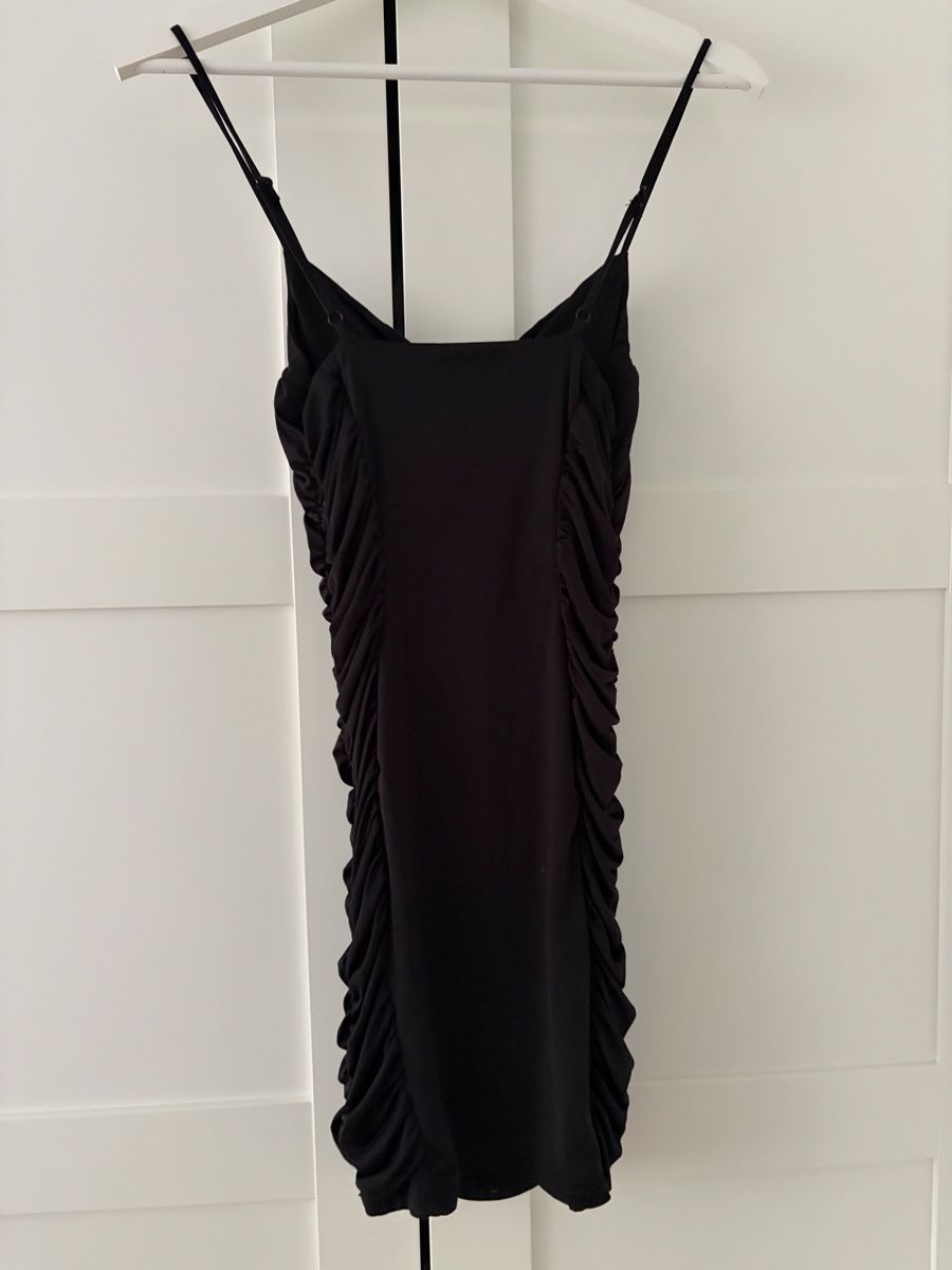 Vestiti: Kleid schwarz Grösse S – Usato da Sevelen venduto da Ch_2026_1 4
