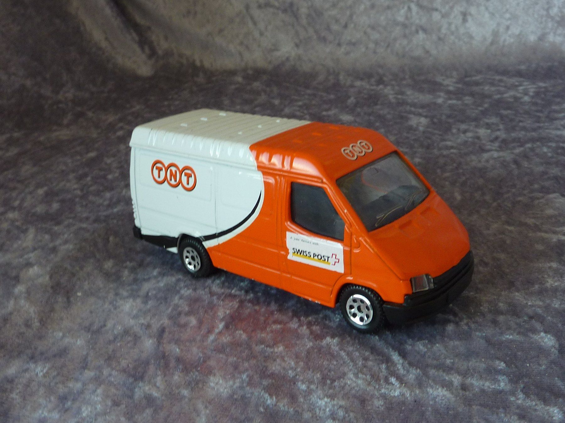Corgi Toys Modellini d'auto: Ford Transit TNT  1:43 – Usato da Dürrenäsch venduto da modellautos4you 3