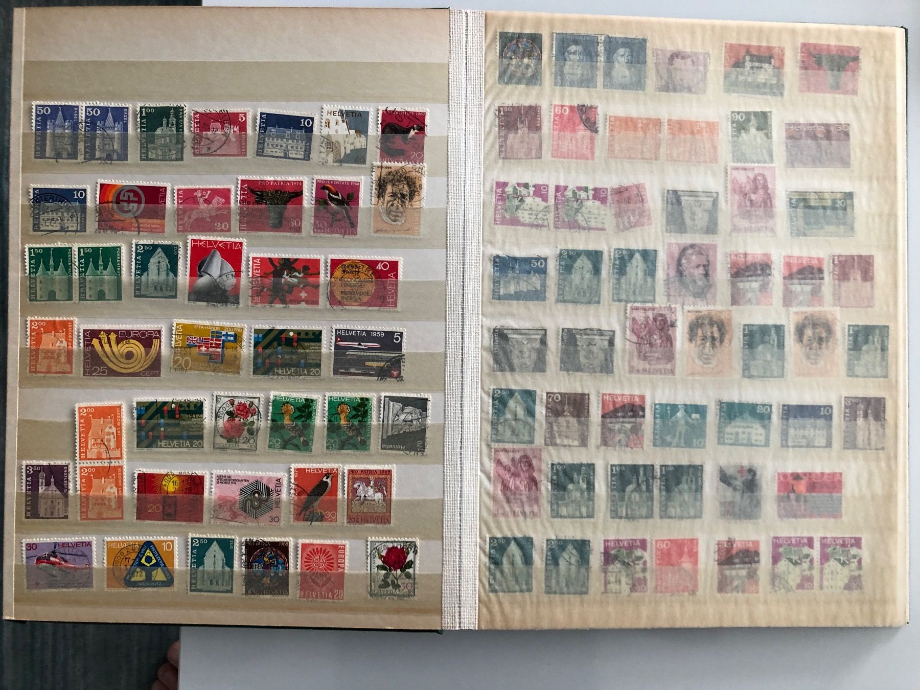 Albums: Briefmarken – D'occasion à Winterthur par Alp9 2