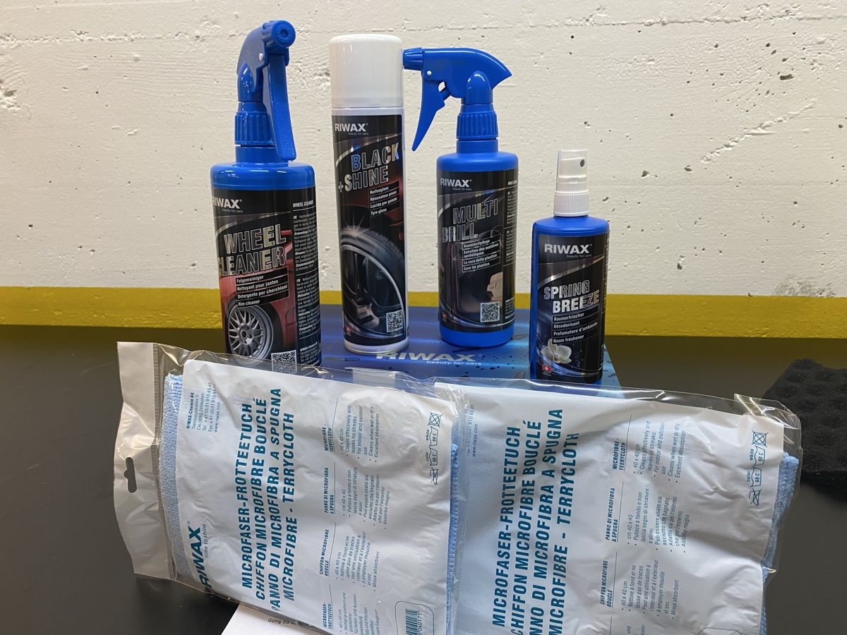 Produits d'entretien: Reinigungsset von RIWAX – Neuf avec emballage d'origine à Hägglingen par Karin0802