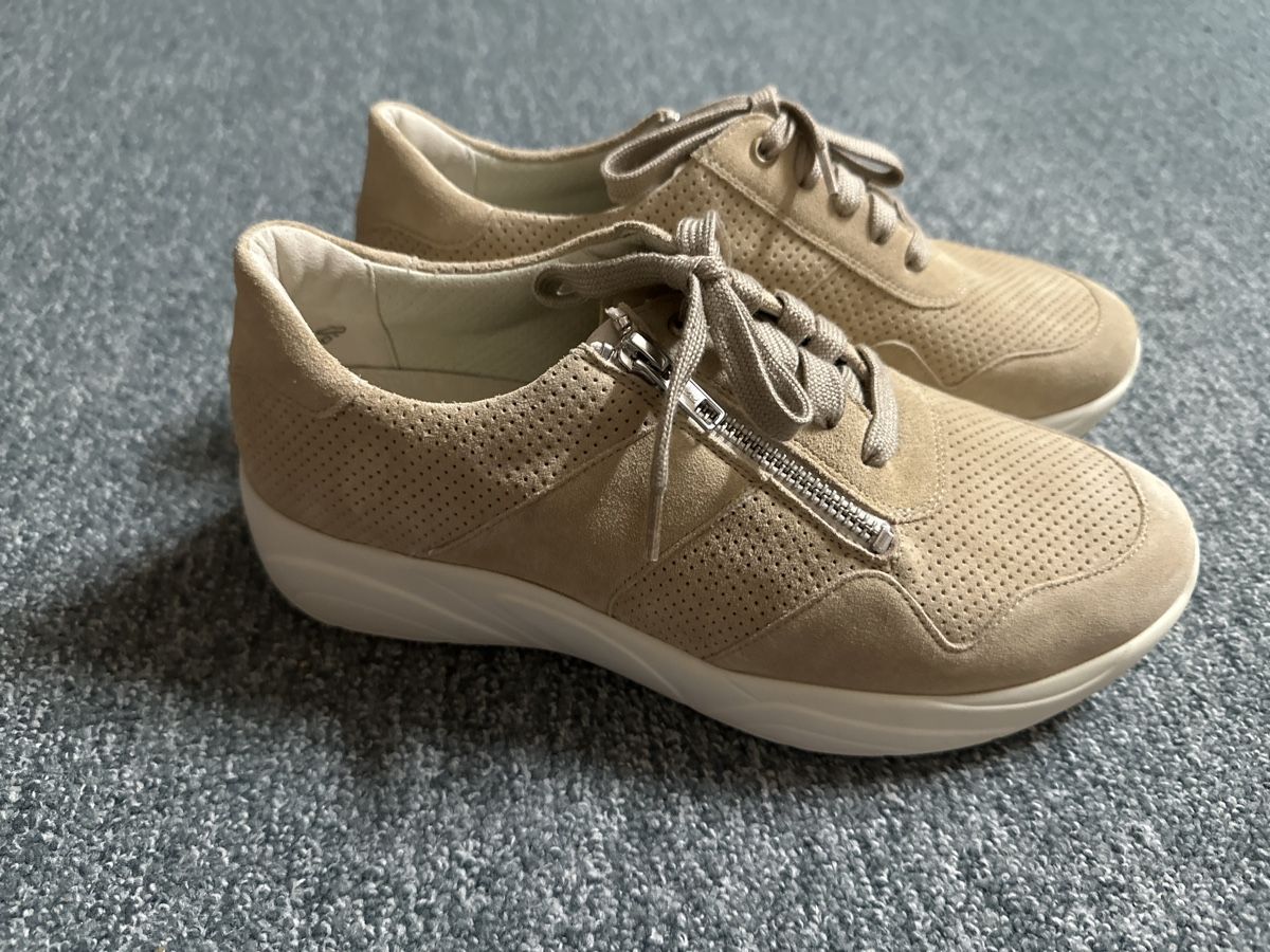 Scarpe da donna: Solidus Halbschuhe Gr 39.5 neu – Nuovo e nell'imballaggio originale da Baltschieder venduto da YmroBe 1