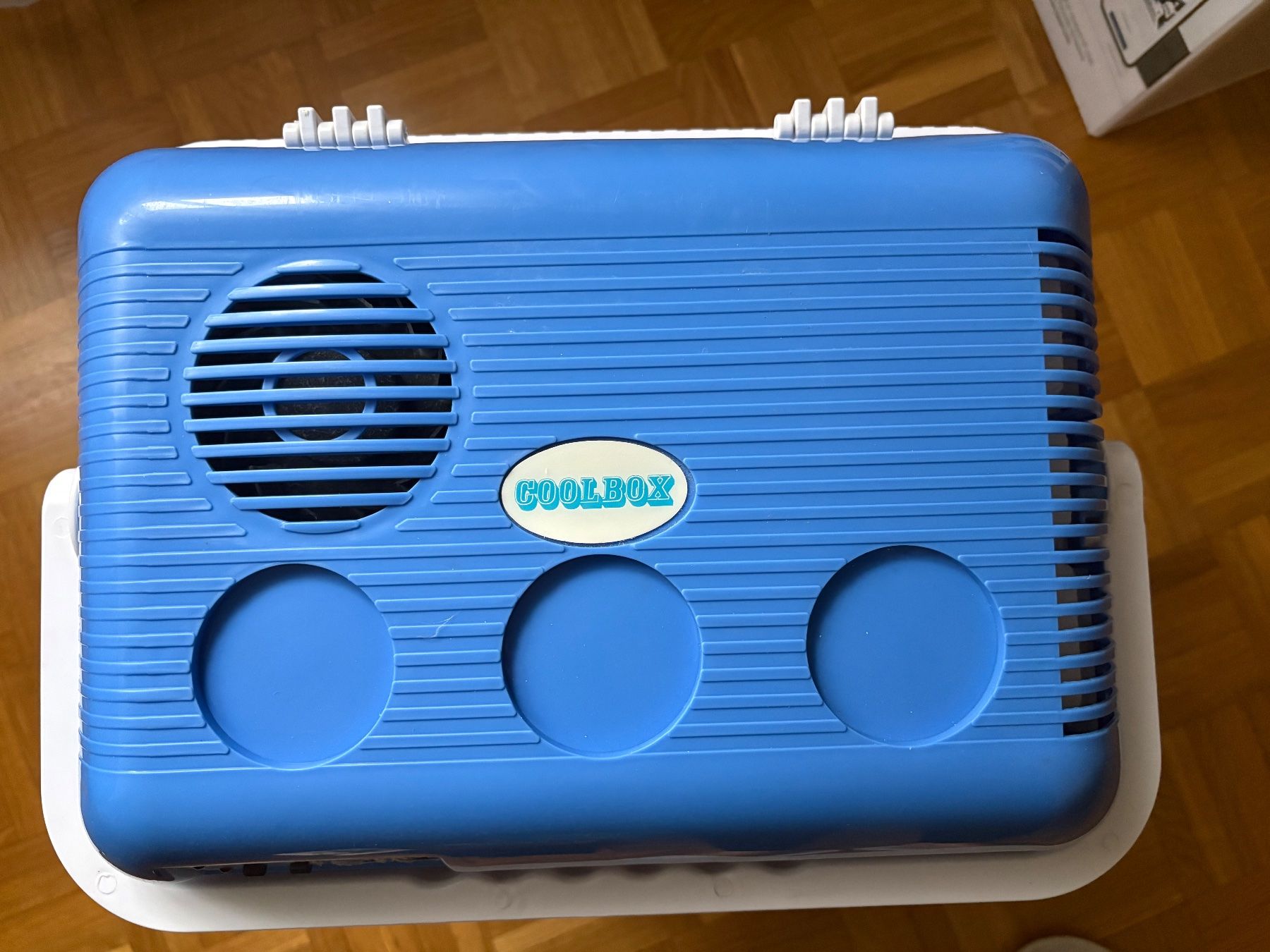 Frigoriferi & Refrigeratori: Intertronic Kühlbox 23 L – Nuovo (secondo la descrizione) da Genève venduto da sunandwind 2