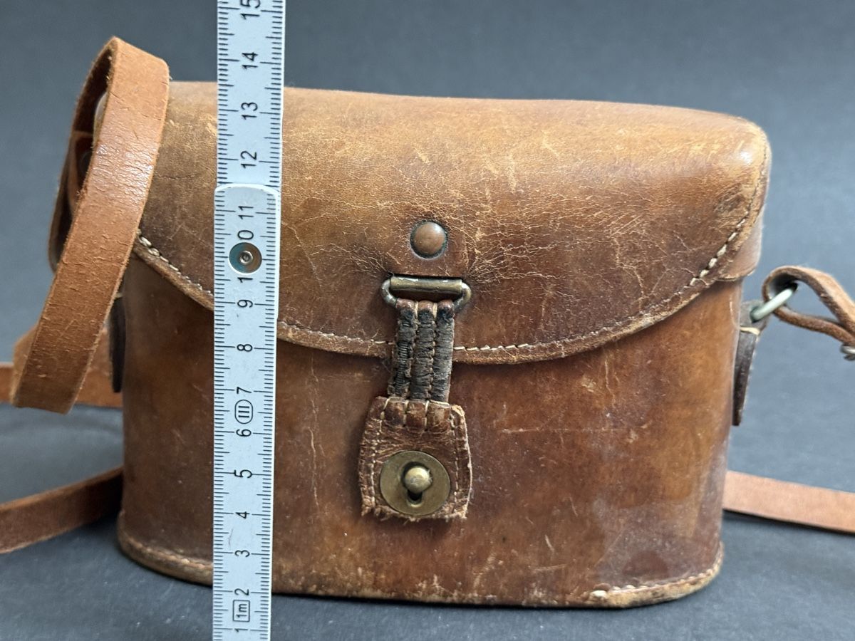 Schweizer Armee Binocoli: Vintage Fernglas Etui Schweizer Armee Tasche  – Usato da Ennetbaden venduto da mapa05 1