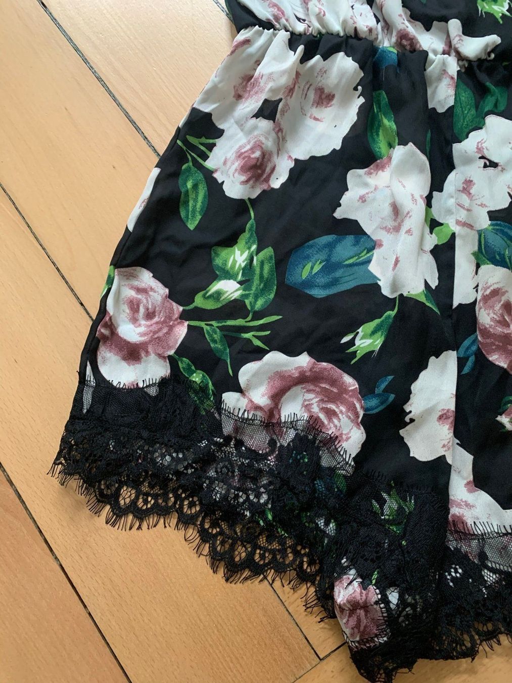 Tute: Chiffon Jumpsuit geblümt - S – Usato da Zürich venduto da Diazaio 1