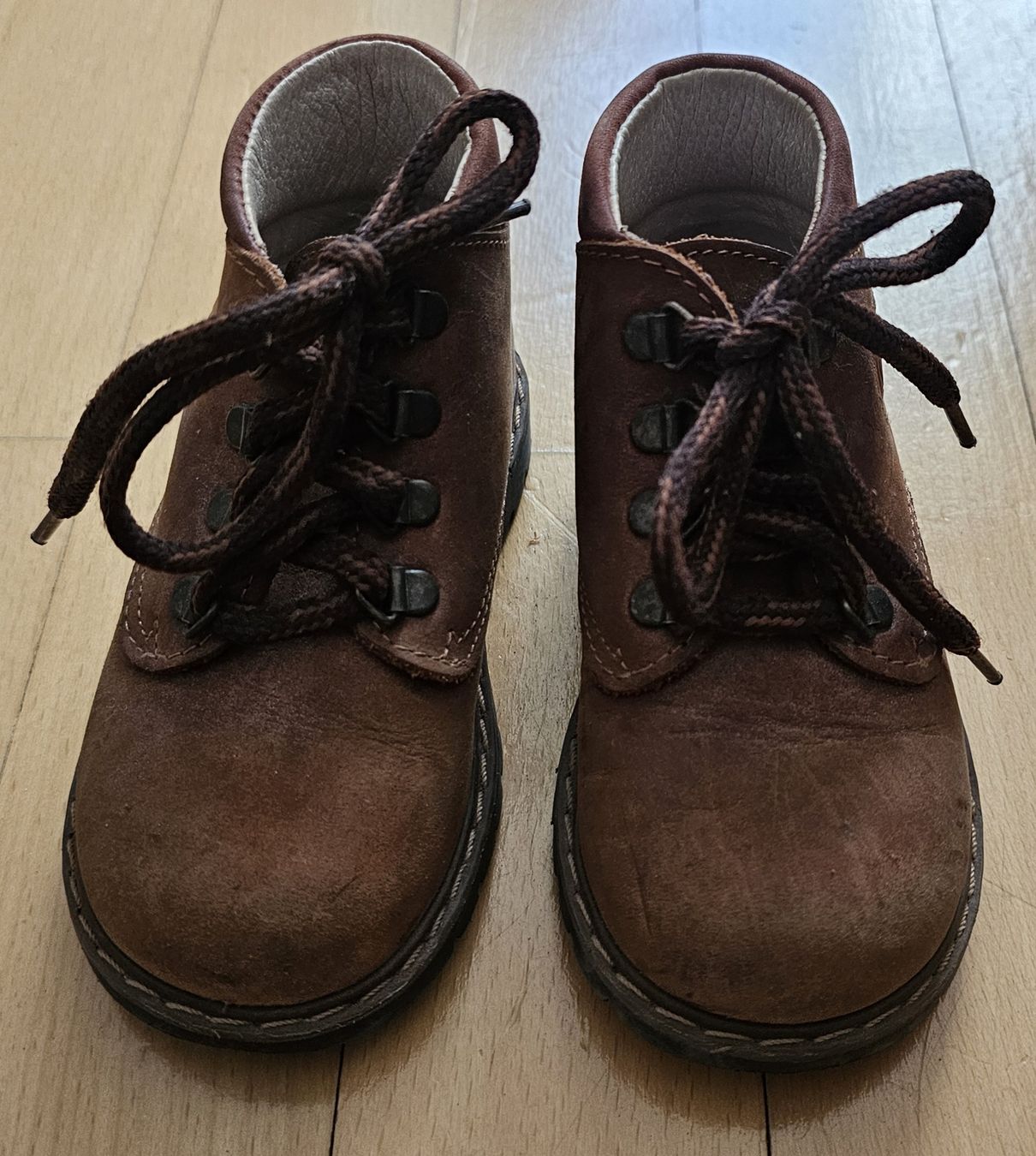 Scarpe per ragazzi: Top Tramp Winterstiefel Kinder Gr. 22 – Usato da Basel venduto da Sinibini86