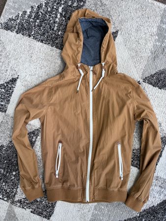 Review Übergangsjacke/Sommerjacke mit Kapuze, Gr. S