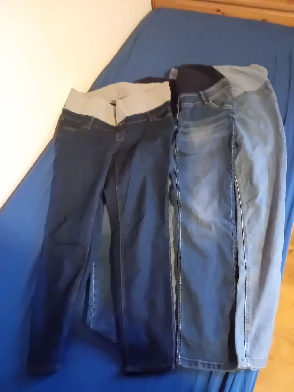 Jeans: umstandshosen gr.42 – Gebraucht aus Ergisch von fridilou 1