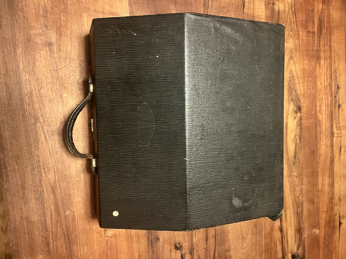Macchine da scrivere: Royal Schreibmaschine Antik – Usato da Binningen venduto da Lillocon 4