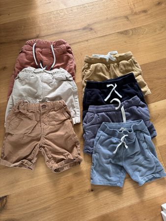 Kleiderset Junge Kurze Hosen, Shorts Grösse 110, 8 Stück