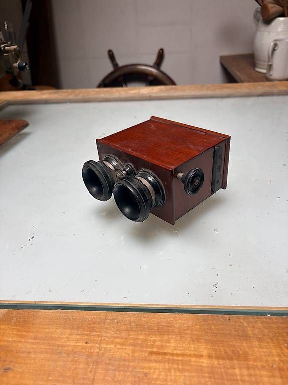 Fotocamera: Ancien stéréoscope – Usato da Préverenges venduto da que_vq6t 2