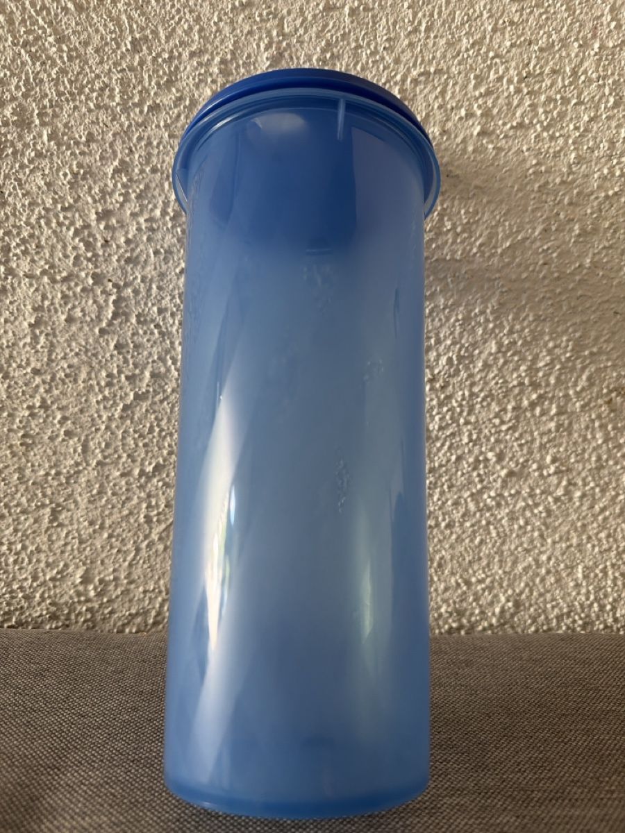 Tupperware Contenitori & Simili: Tupperware Wassermax 1 L Junge Welle blau neu – Nuovo (secondo la descrizione) da Bellikon venduto da Schwoscht 1