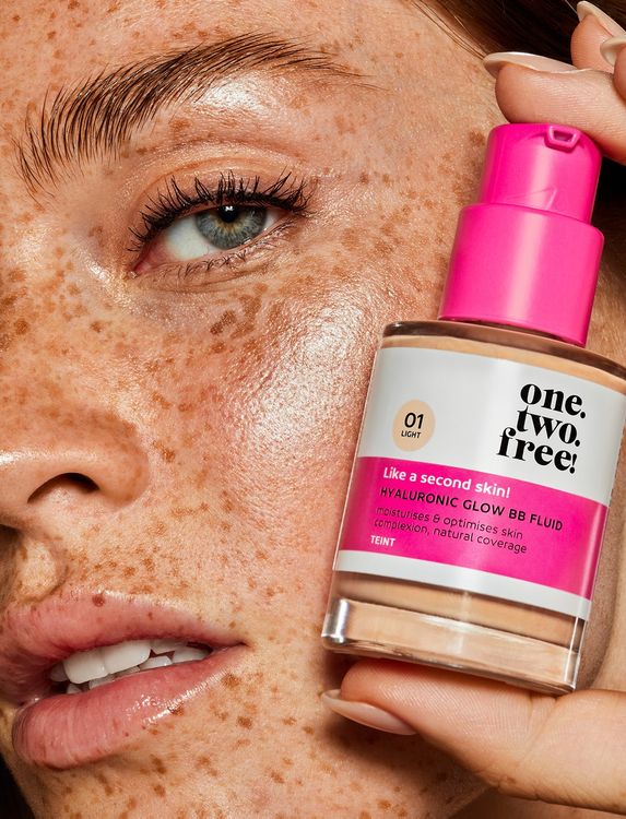 One two free - 01 hyaluronic glow bb fluid | Kaufen auf Ricardo