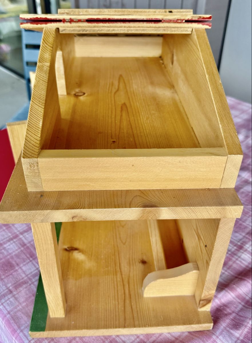 Spielzeuge: Holzstall Bauernhof – Gebraucht aus Zürich von Urgazz 3