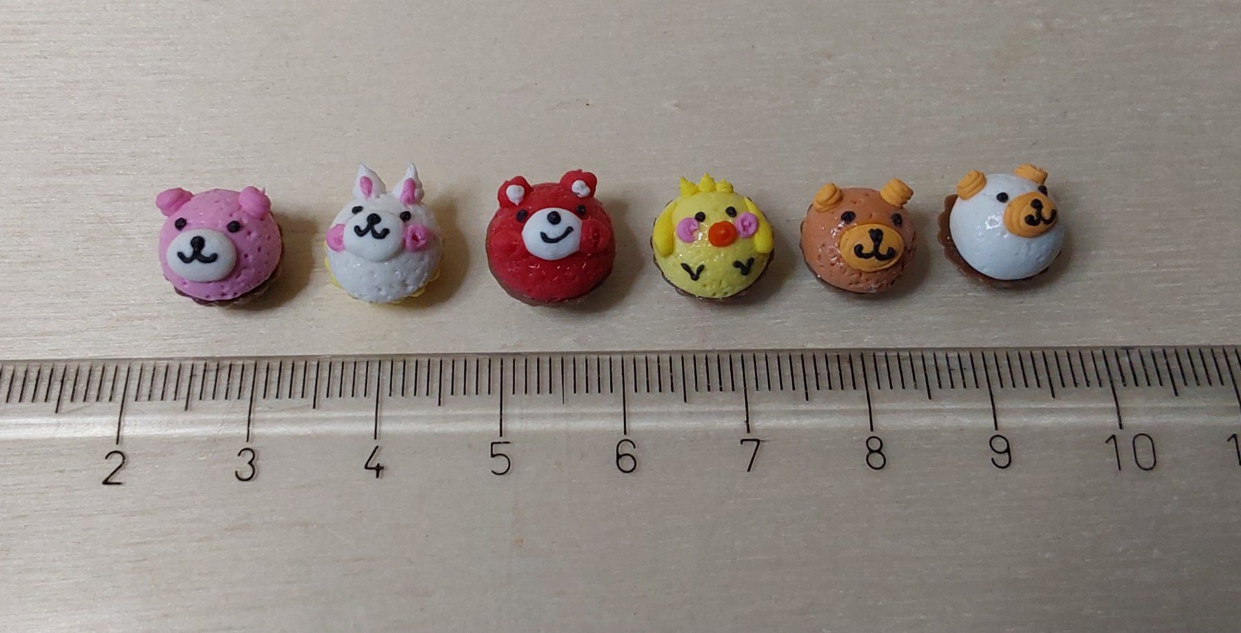 Puppenhäuser & -möbel: 6 x MUFFINS ....1:12 – Neu (gemäss Beschreibung) aus Adlikon b. Regensdorf von Mara10