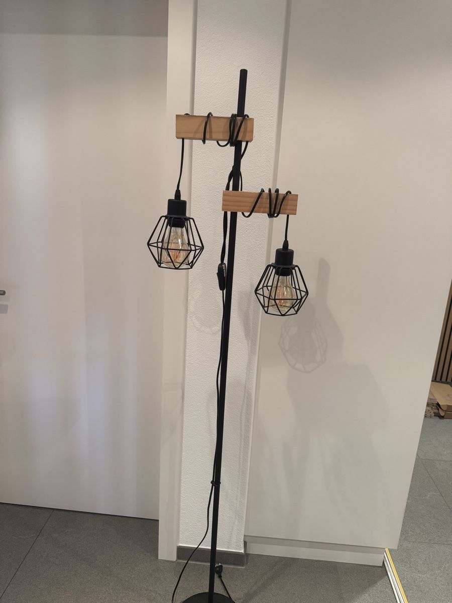 Lampen: Stehlampe – Gebraucht aus Emmetten von cat_7fvq 4
