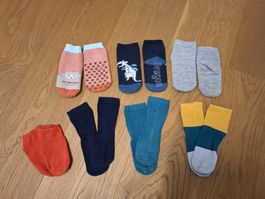Set: Anti-Rutsch Socken warm Gr. 25 / Socken Gr. 27 - 30
