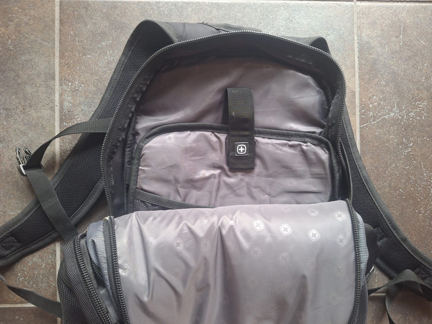 Wenger Rucksäcke: Rucksack schwarz, Wenger – Neu (gemäss Beschreibung) aus Wangen ZH von MarianneMunz 3