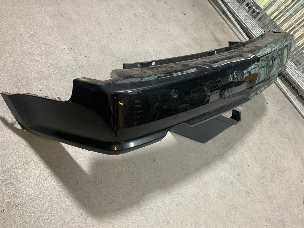 Cadillac Alle Autoersatzteile: Stossstange Cadillac SRX 04-09 hinten – Gebraucht aus Stetten AG von klappag 2