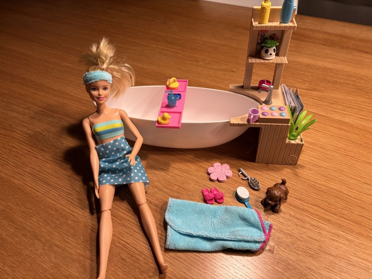 Bambole: Barbie Wellness Whirlpool und Puppe – Usato da Emmenbrücke venduto da taigi01