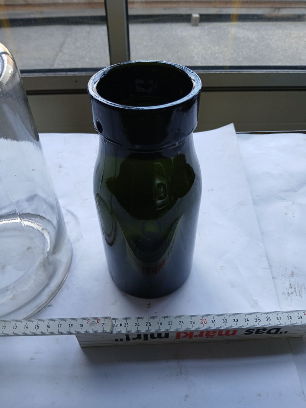Bottiglie: Glasflasche dunkel, Glasflasche transparent, Masse gemessen – Usato da Langenthal venduto da Egro50 1