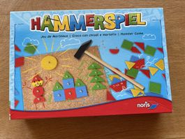 Noris Hammerspiel Holzspielzeug mit Hammer und Nagelsteinen