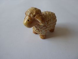 Schönes Schaf, Keramik, ca. 5,0cm hoch