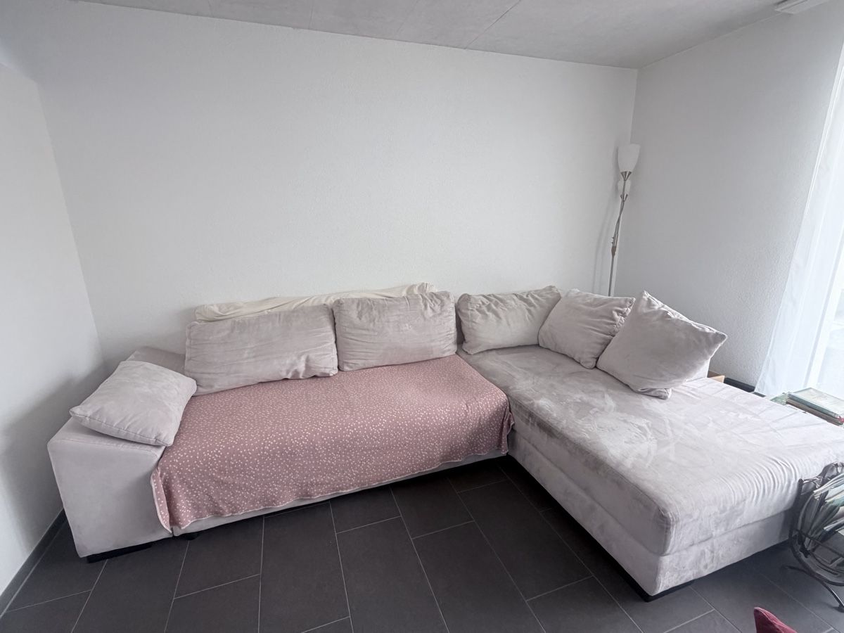 Sofas: Gratis Ecksofa hellbeige Abholung – D'occasion à Winterthur par josefarina 1