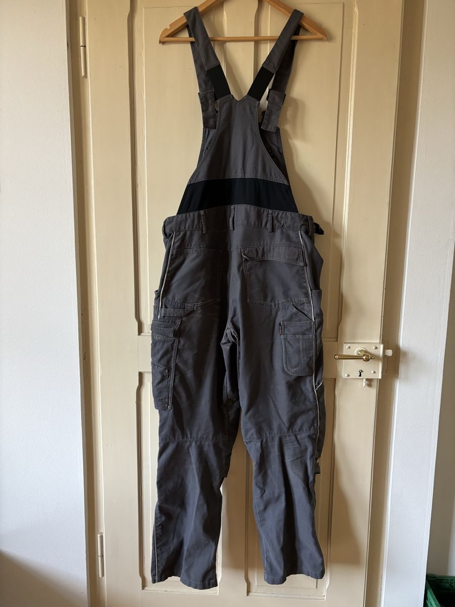 Engelbert Strauss Pantaloni: Engelbert Strauss Latzhose Gr. 52 grau – Usato da Lyss venduto da PlaneSpotter 1